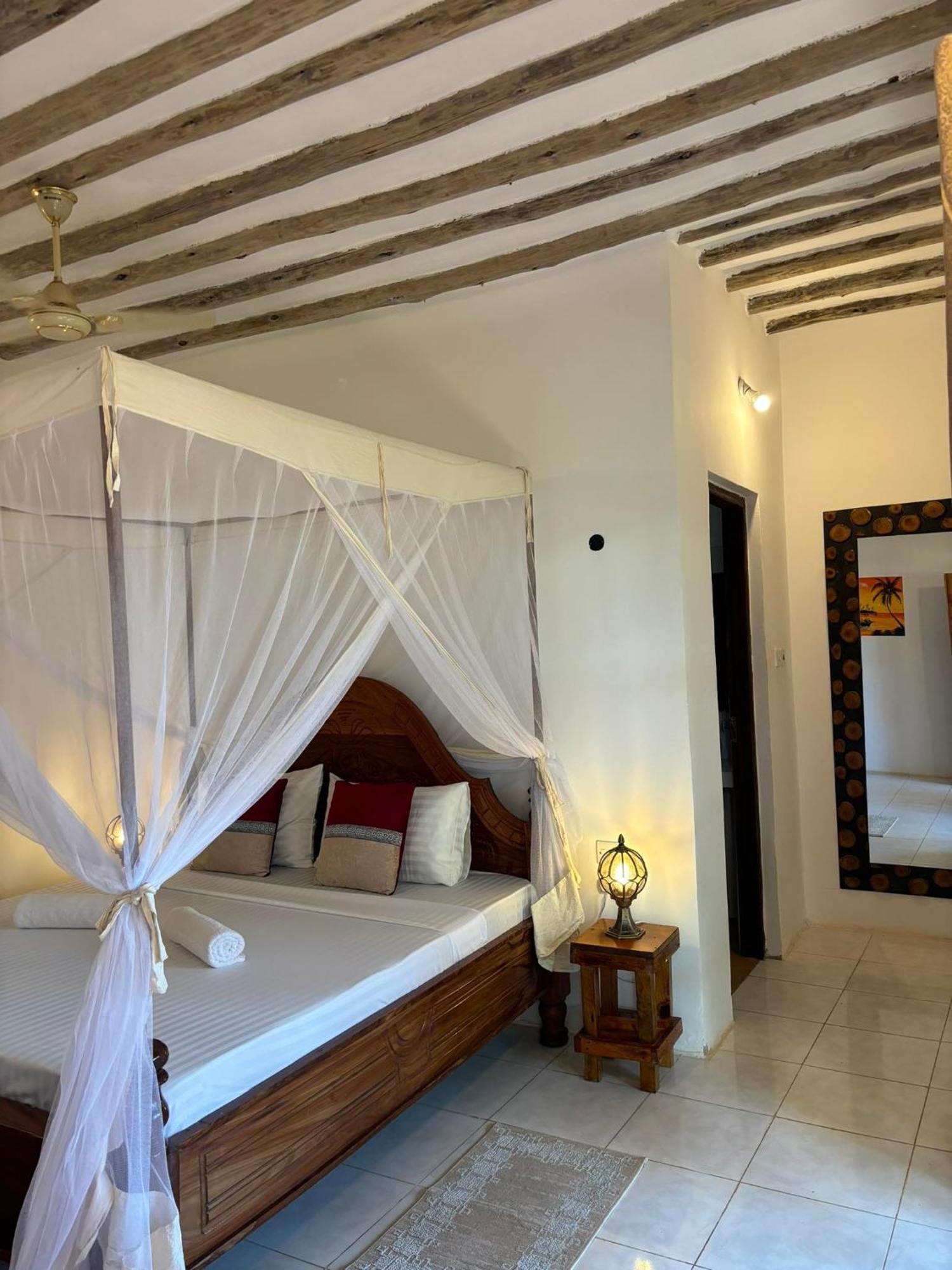 ホテル Africa Dream Bungalow Kiwengwa キウェンワ エクステリア 写真