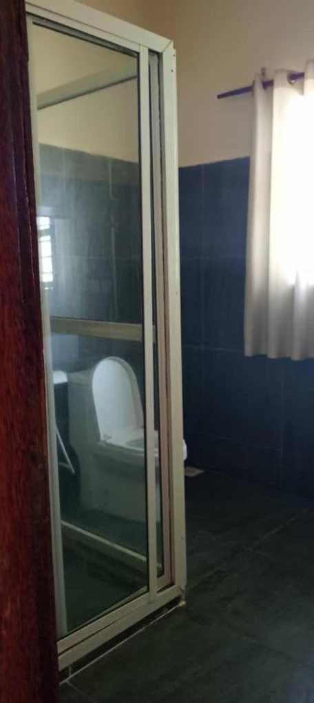 ホテル Africa Dream Bungalow Kiwengwa キウェンワ エクステリア 写真