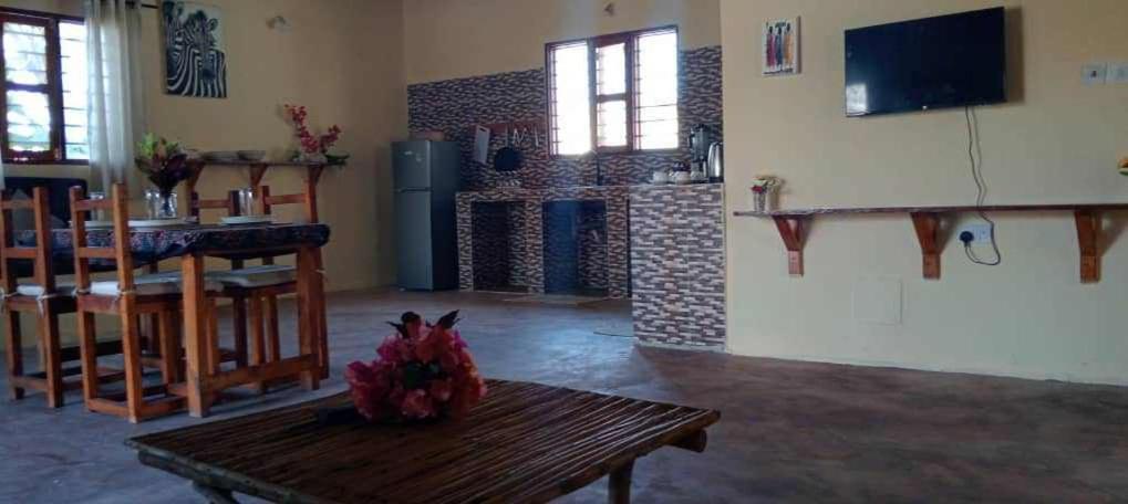 ホテル Africa Dream Bungalow Kiwengwa キウェンワ エクステリア 写真