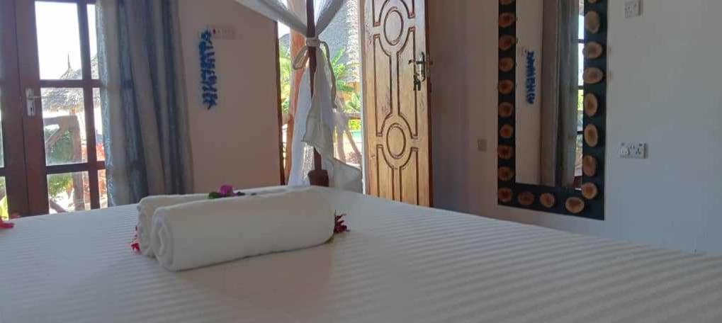 ホテル Africa Dream Bungalow Kiwengwa キウェンワ エクステリア 写真